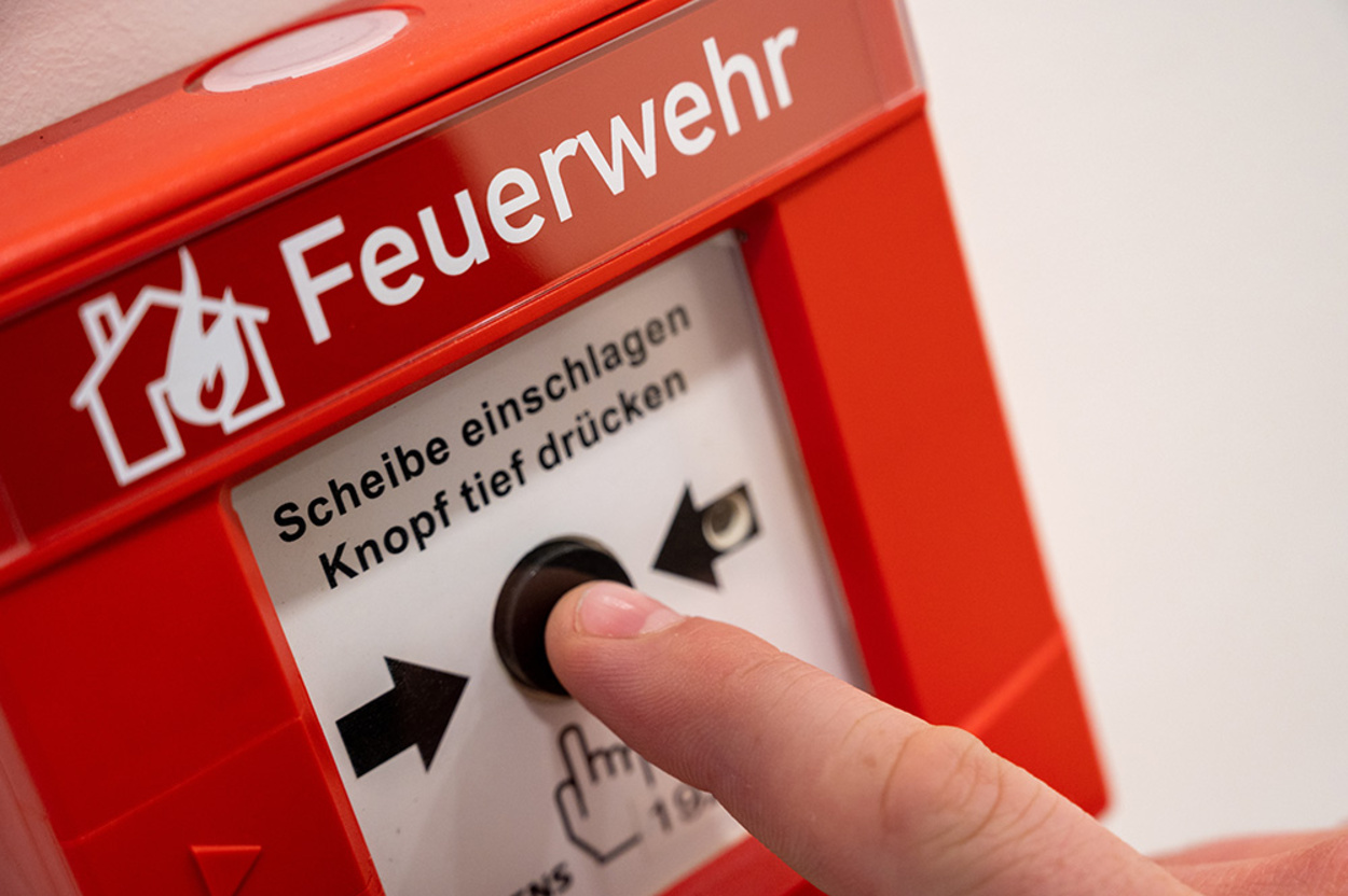 Brandmelde&shy;anlagen bei Muster Elektro in Musterstadt